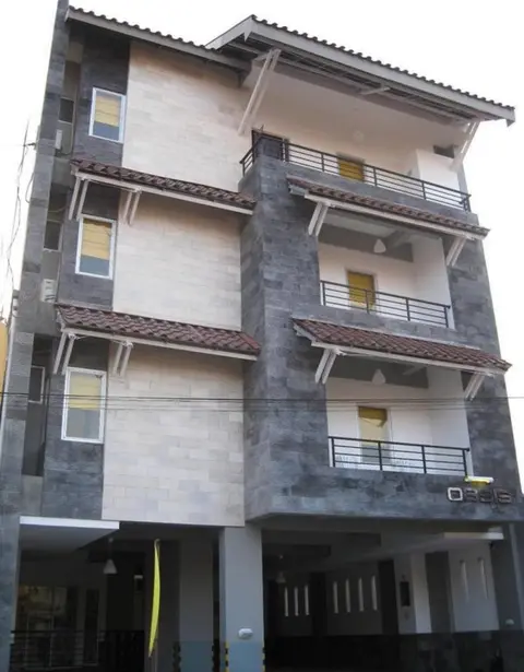 Депок: Oasis Studio Hotel Dua Male Only Hotel