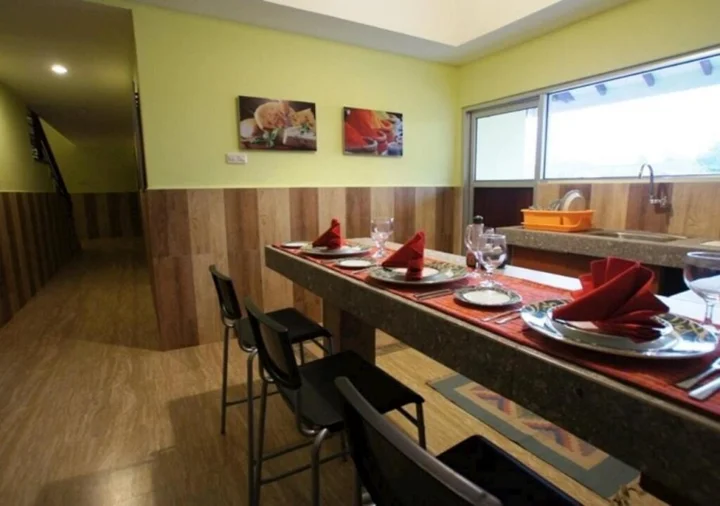 Депок: Oasis Studio Hotel Satu