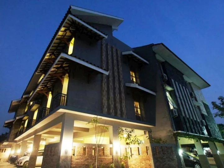 Депок: Oasis Studio Hotel Satu