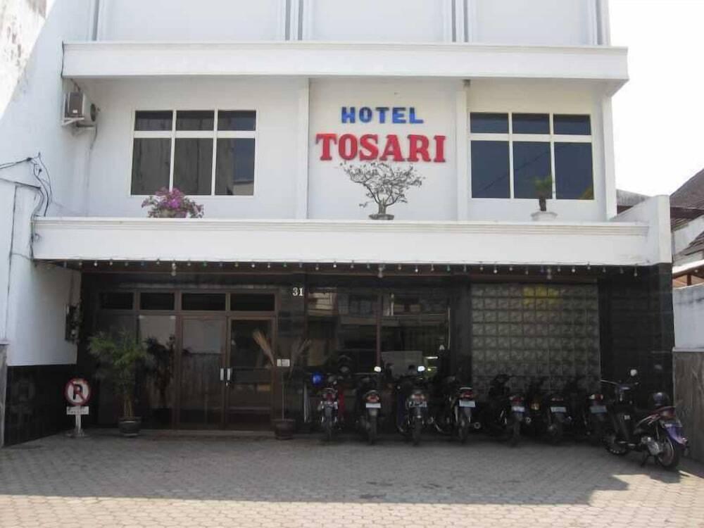 Маланг: Hotel Tosari