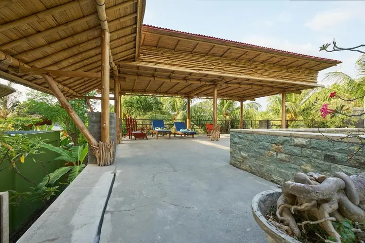 Бунутан: Villa Adi