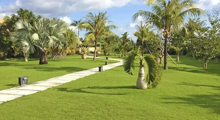 Переренан: Villa Joan