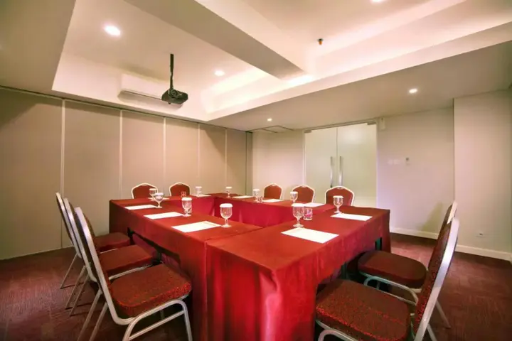 Джакарта: favehotel Gatot Subroto