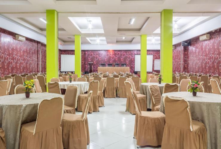 Медан: Hotel Syariah Grand Jamee