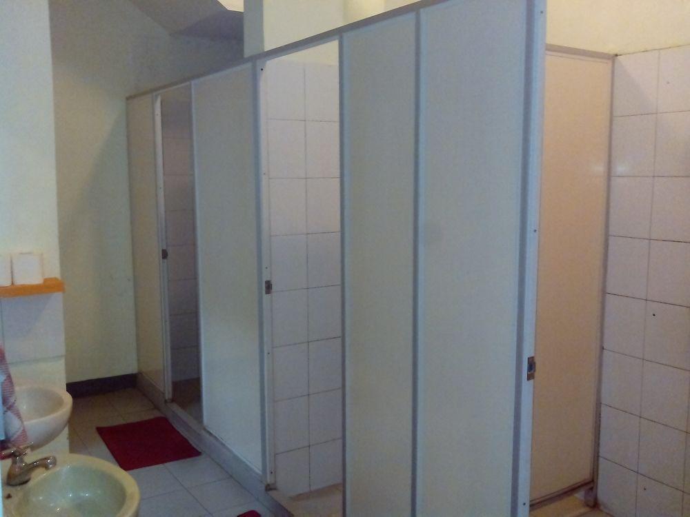 Джакарта: KAMAR KAMAR - Backpacker