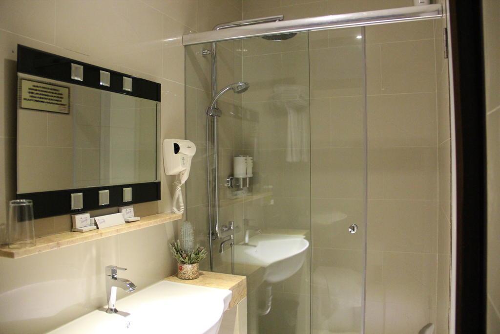 Бандунг: Hotel Victory Bandung