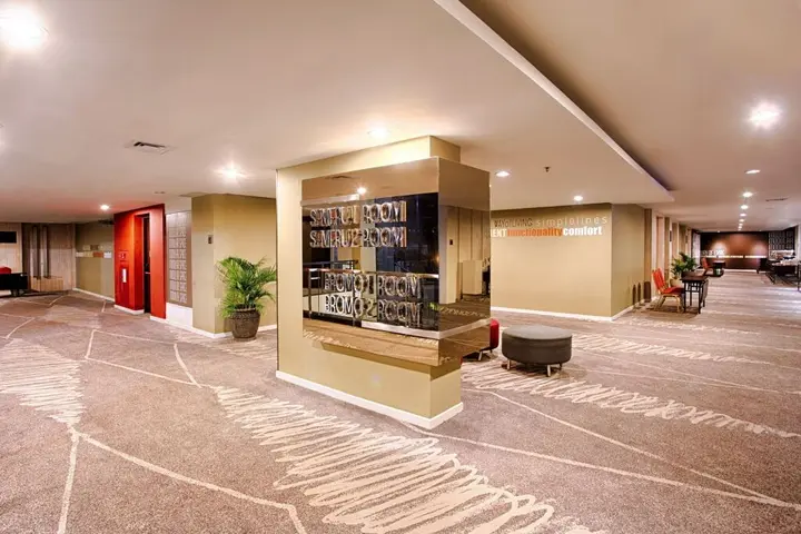 Сурабая: ibis Surabaya City Center