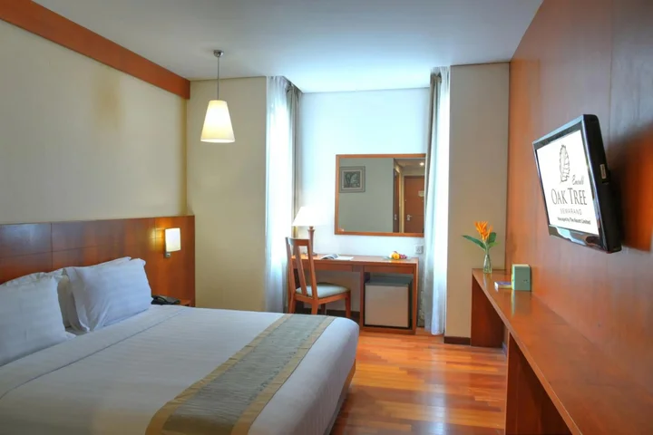 Семаранг: Oak Tree Emerald Hotel & Conventions Semarang