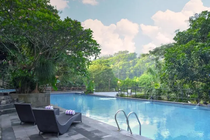 Семаранг: Oak Tree Emerald Hotel & Conventions Semarang