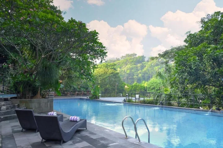 Семаранг: Oak Tree Emerald Hotel & Conventions Semarang