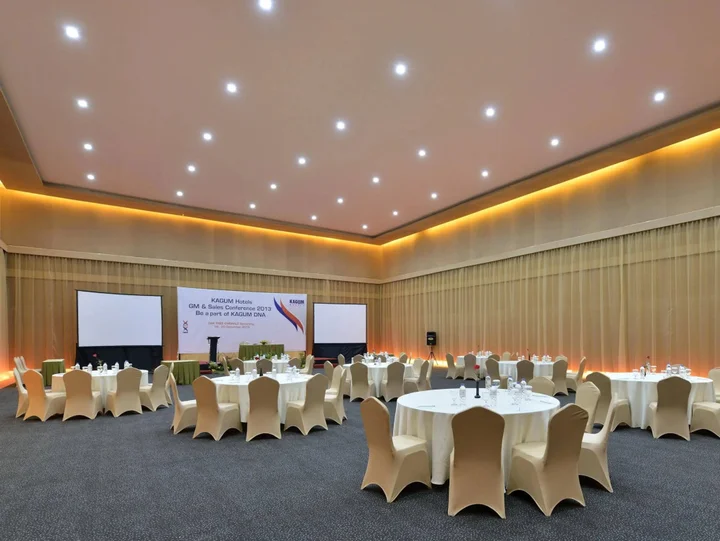 Семаранг: Oak Tree Emerald Hotel & Conventions Semarang