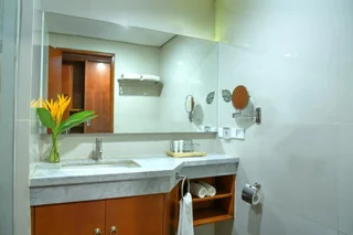 Семаранг: Oak Tree Emerald Hotel & Conventions Semarang