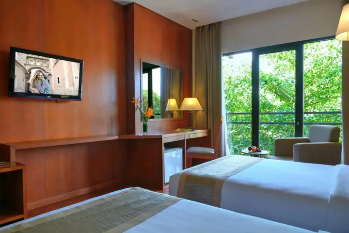 Семаранг: Oak Tree Emerald Hotel & Conventions Semarang