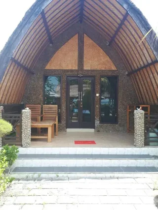 Гили Аир: Sandy Beach Bungalows