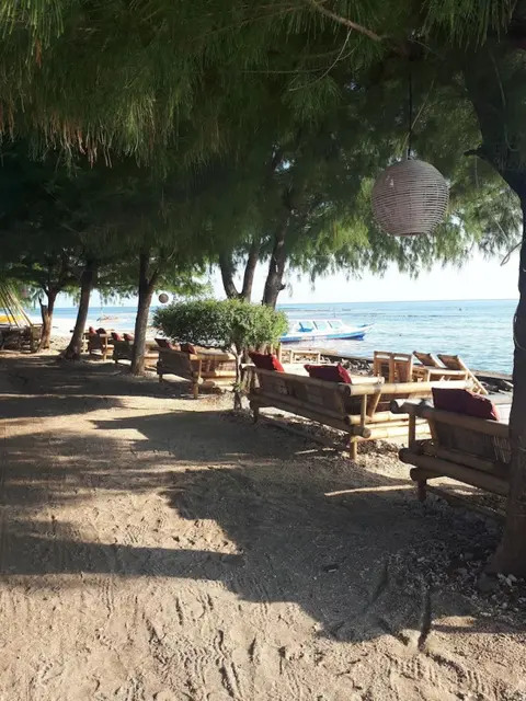 Гили Аир: Sandy Beach Bungalows