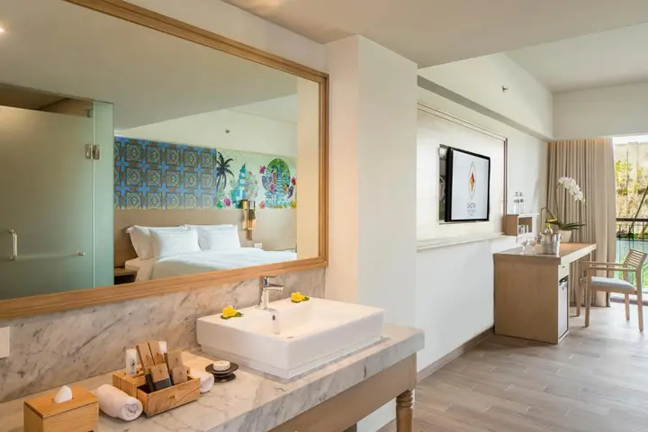 Кута: The Haere Seminyak