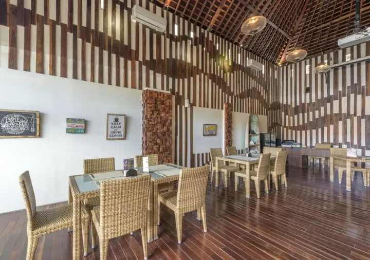 Кута: The Haere Seminyak