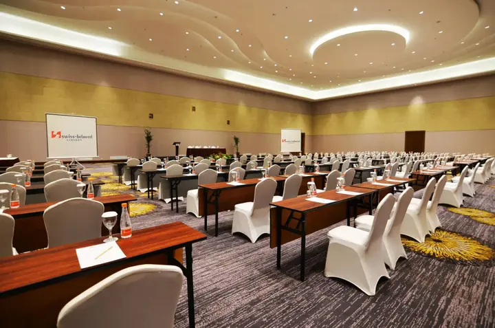 Чиребон: Swiss-Belhotel Cirebon