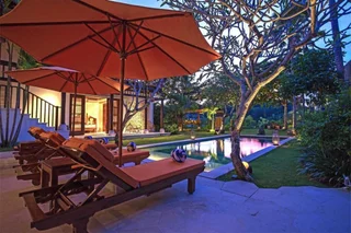 Джимбаран: Jimbaran Beach Villas By Nakula