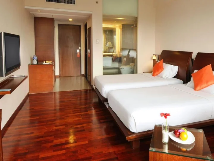 Бандунг: The Luxton Bandung
