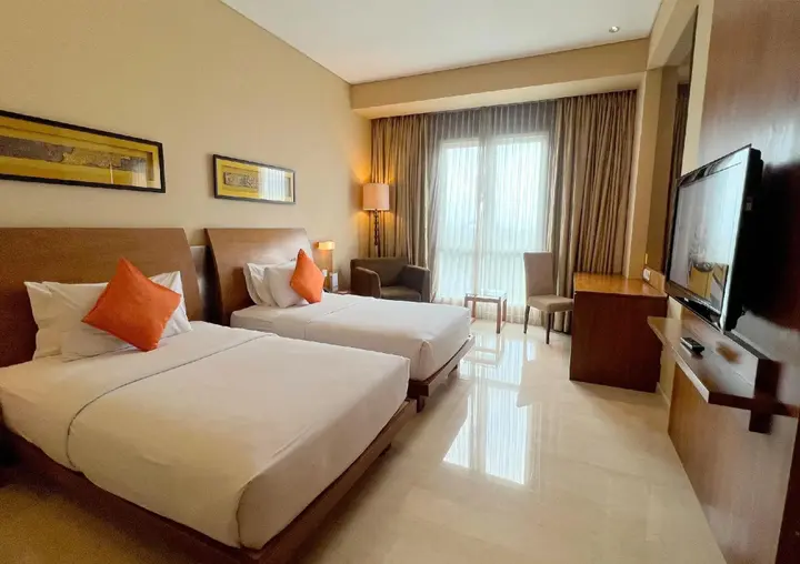 Бандунг: The Luxton Bandung