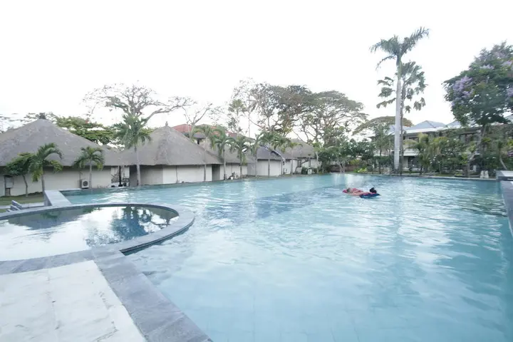 Санур Кайя: Alit Beach Resort and Villas