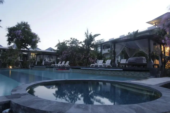 Санур Кайя: Alit Beach Resort and Villas