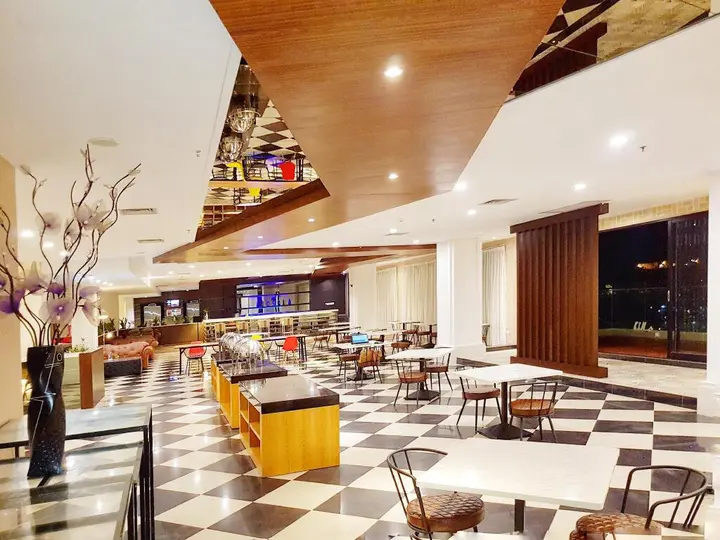 Батам: King's Hotel Nagoya Batam