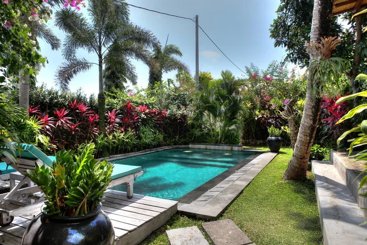 Чангу: The White House Bali