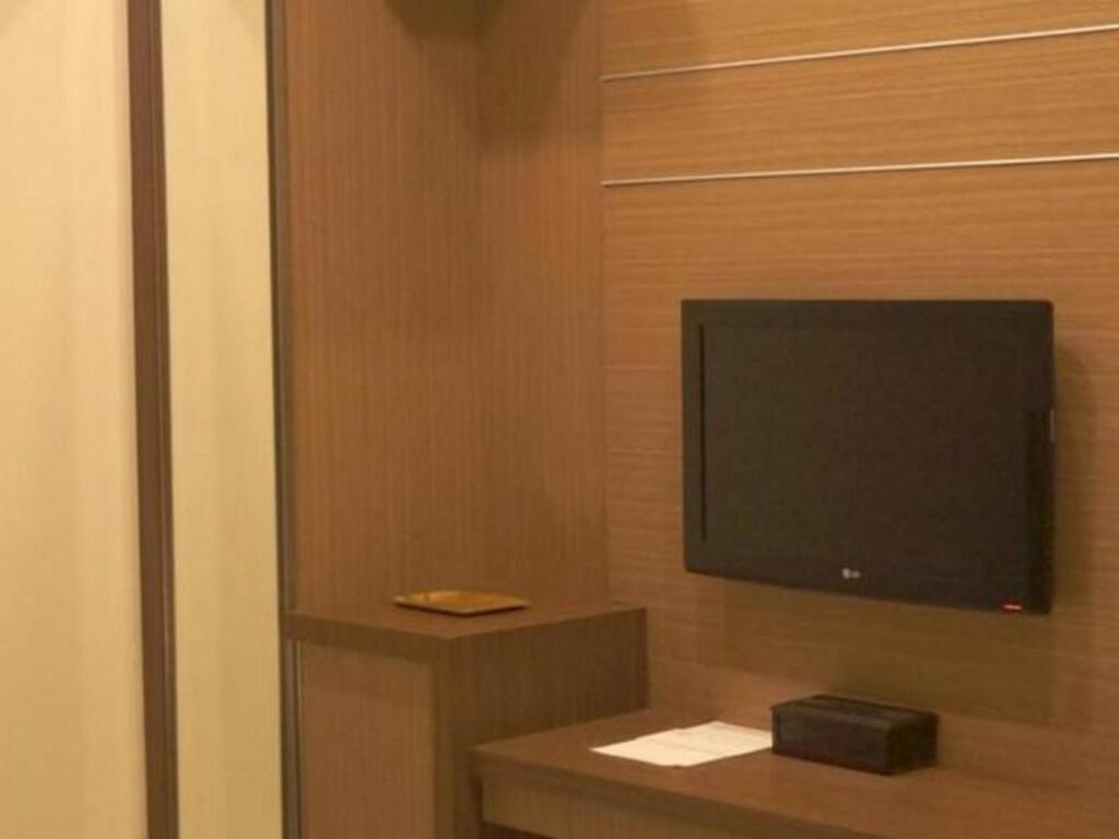 Сурабая: Life Emerald Hotel Surabaya