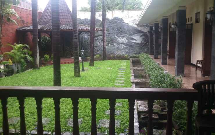 Суракарта: Griya Teratai Luxury Guesthouse