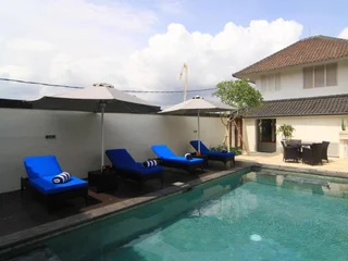 Кута: Villa Tukit Seminyak