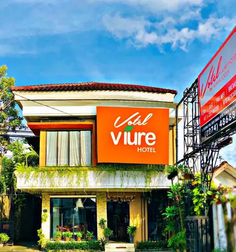 Депок: Votel Viure Hotel