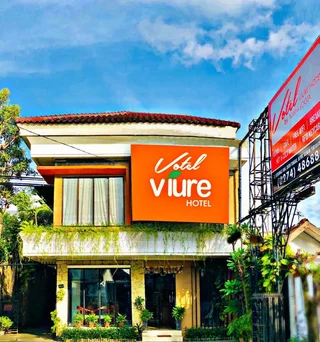 Депок: Votel Viure Hotel