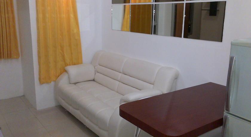 Сурабая: Anion Apartment