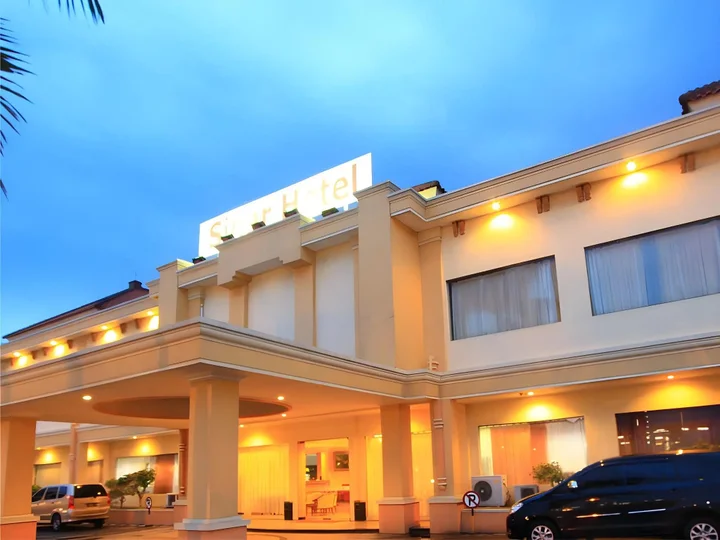 Сурабая: Hotel Sinar 2