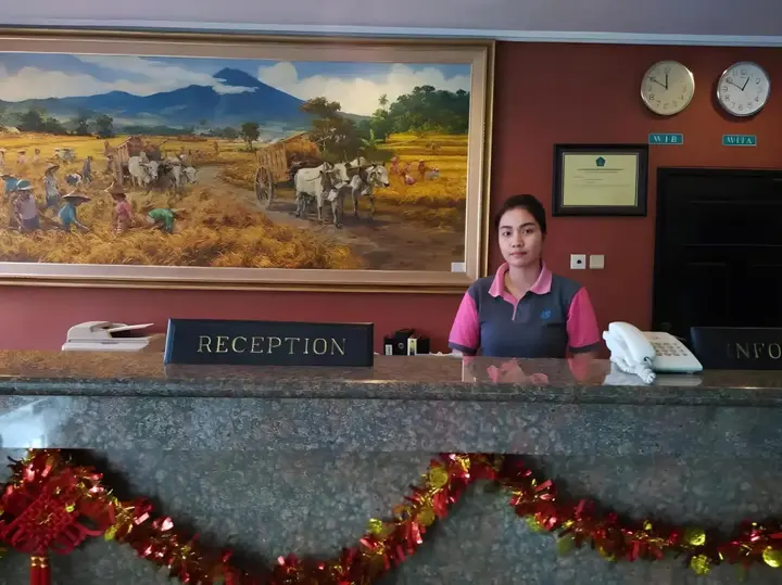 Сурабая: Hotel Sinar 2