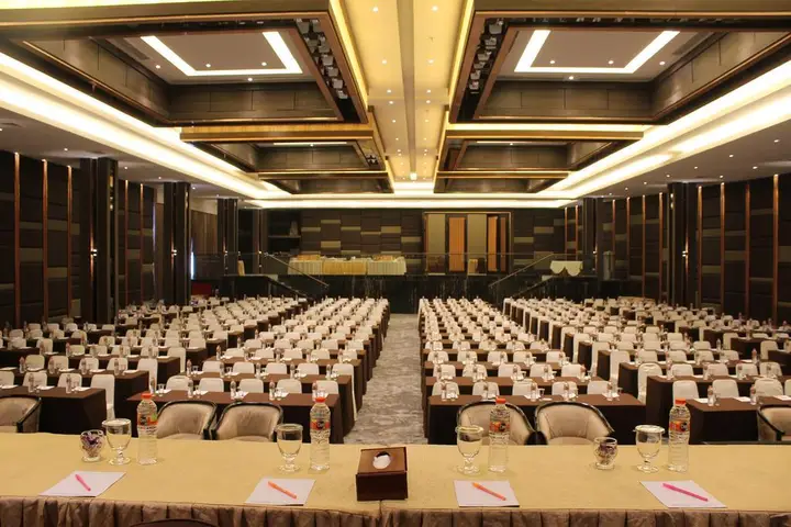 Le Polonia Hotel & Convention Medan — фото 3