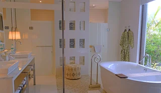 Беноа: Samabe Bali Suites & Villas