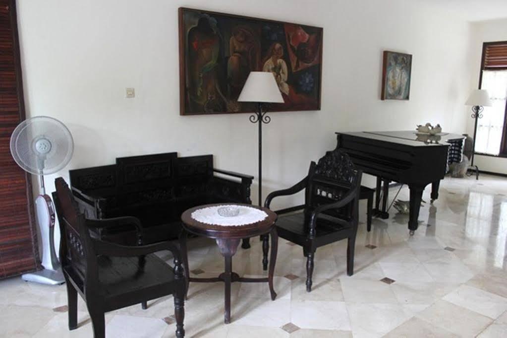Кута: 9 Bedroom GERHANA Villa Kuta Bali