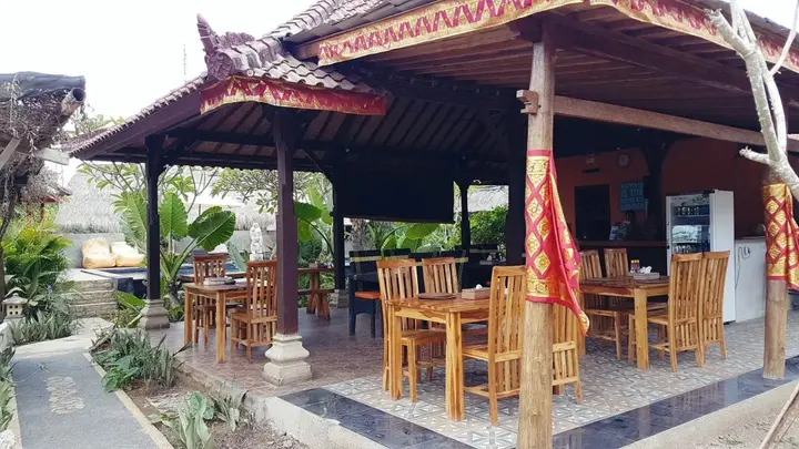 Лембонган-Айленд: The Akah Cottage