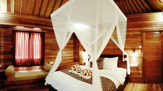 Лембонган-Айленд: The Akah Cottage