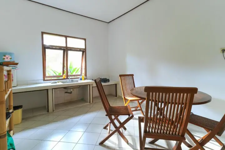 Кута: Yuli Bungalows