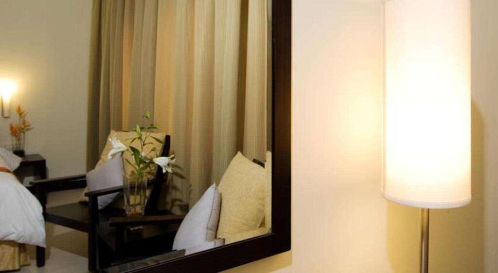 Пеканбару: iShine Hotel