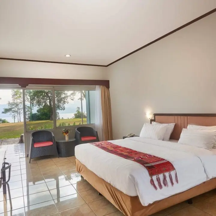 Озеро Тоба: Patra Comfort Parapat