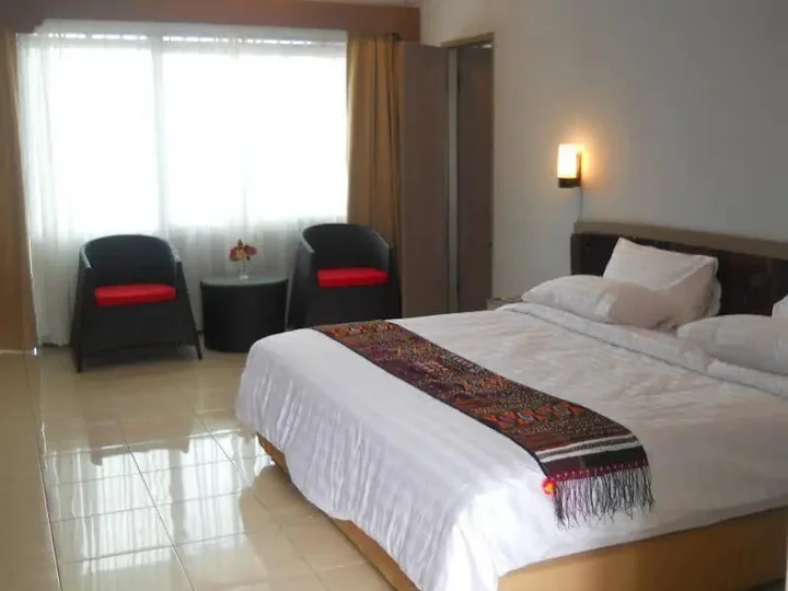 Озеро Тоба: Patra Comfort Parapat