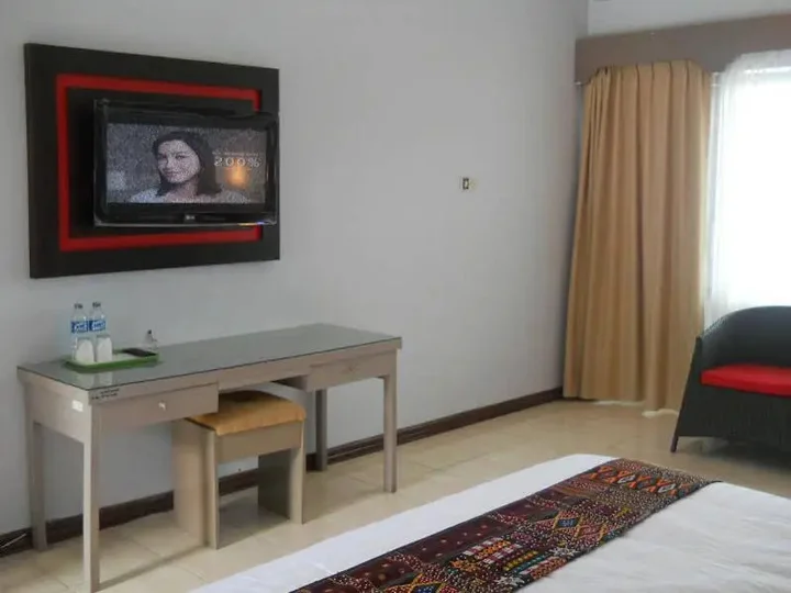 Озеро Тоба: Patra Comfort Parapat