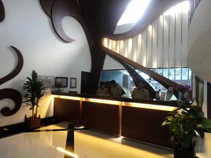 Hotel Swarna Dwipa — фото 1