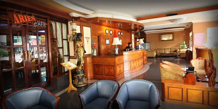 Медан: Grand Antares Hotel