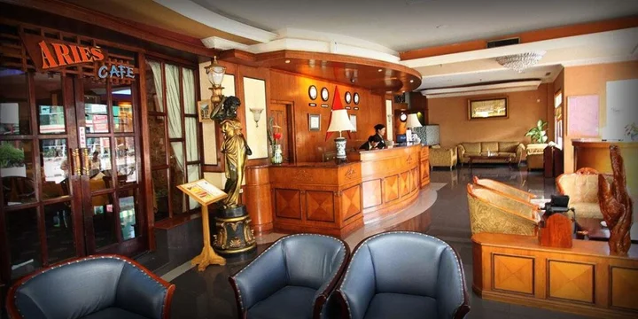 Медан: Grand Antares Hotel